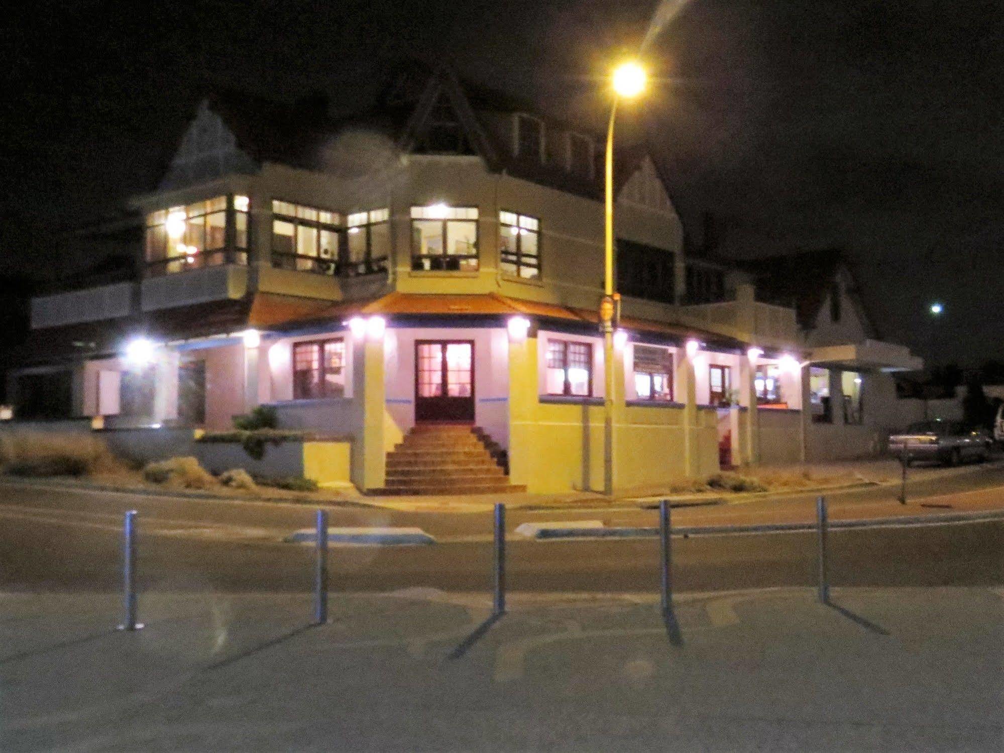 Appartamento Mccloud House Port Noarlunga Esterno foto